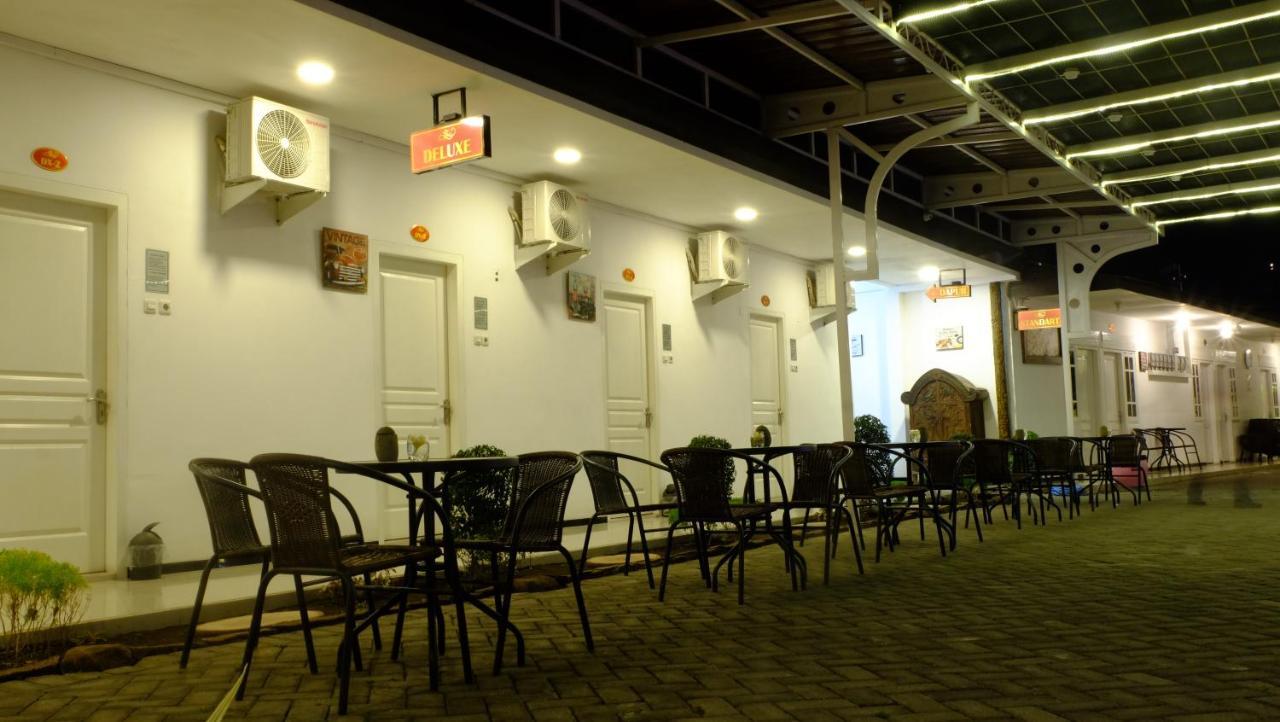 Sultan Guesthouse トゥルンガグン エクステリア 写真